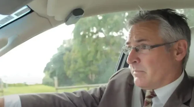 Auckland Financial Advisor Scandal: David McEwen Flees Country