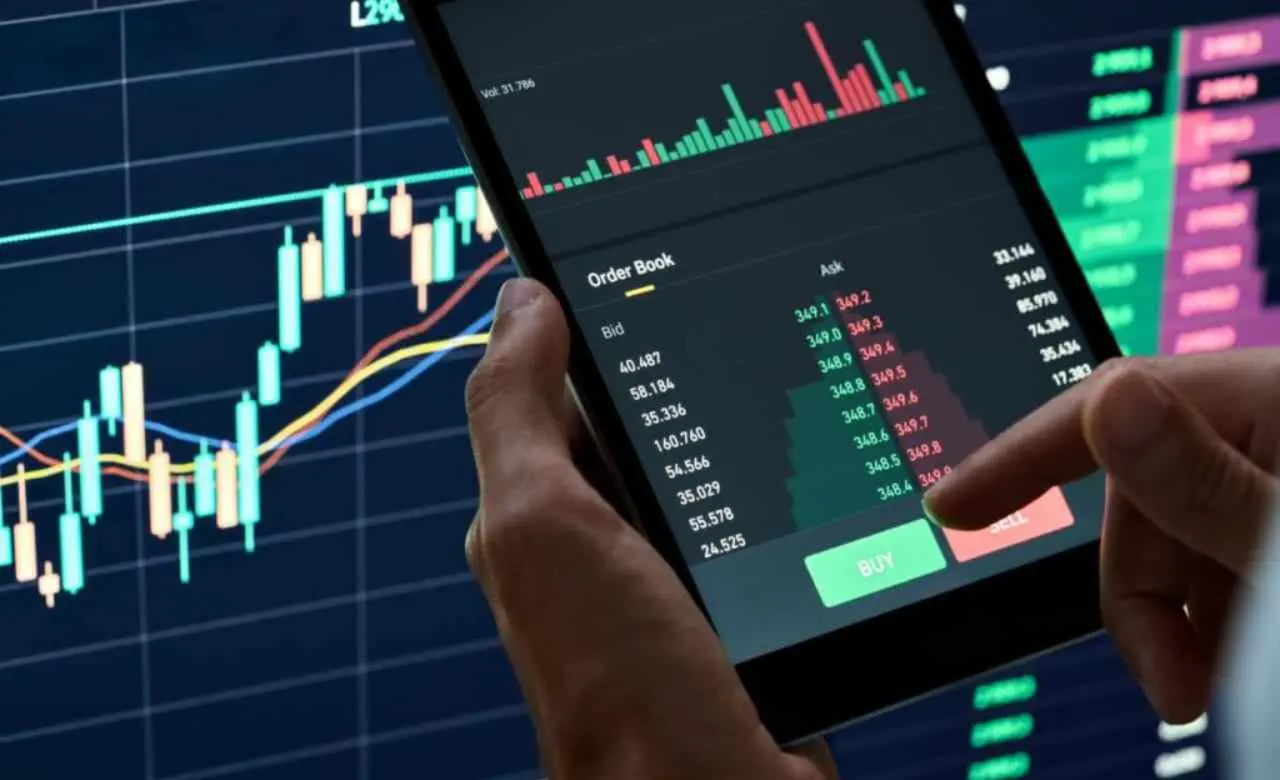 Crypto-Markets-Dip-as- Trump-Shifts-on-Iran-Israel-Peace-Talks