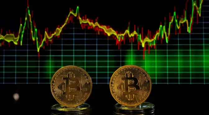 Despite-the-Bitcoin-boom-Altseason-is-on-hold-as-dpeople-leave-for-safety