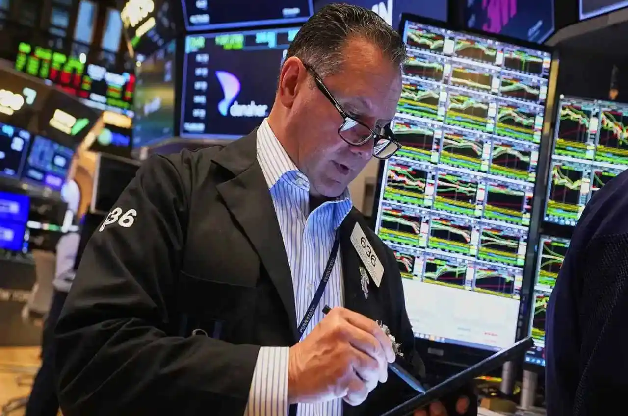 Oracle-news-about-AI-makes-the-S&P-500-and-Nasdaq-go-up